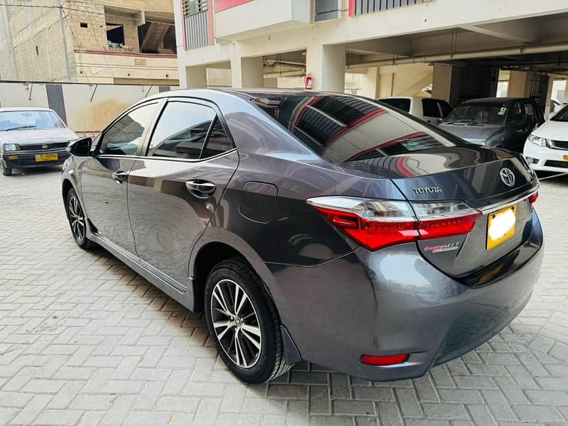 Toyota Corolla Altis 2018 3