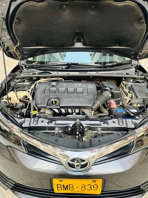 Toyota Corolla Altis 2018 12