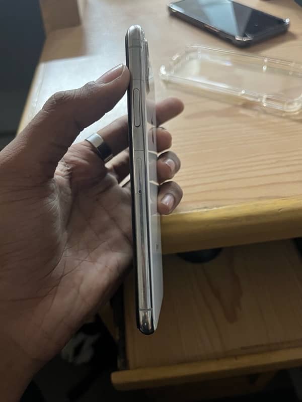 IPhone X (64gb) PTA Approved 6