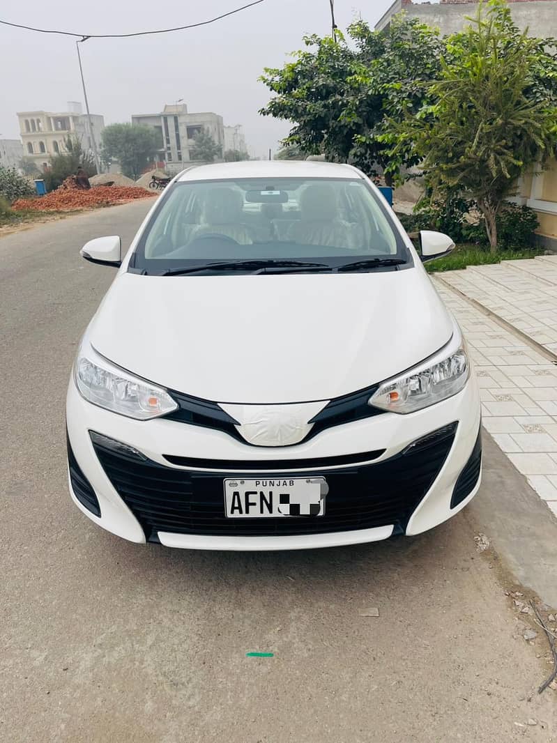 Toyota Yaris 2021 Total genuine 1st owner my name better cultus city 0