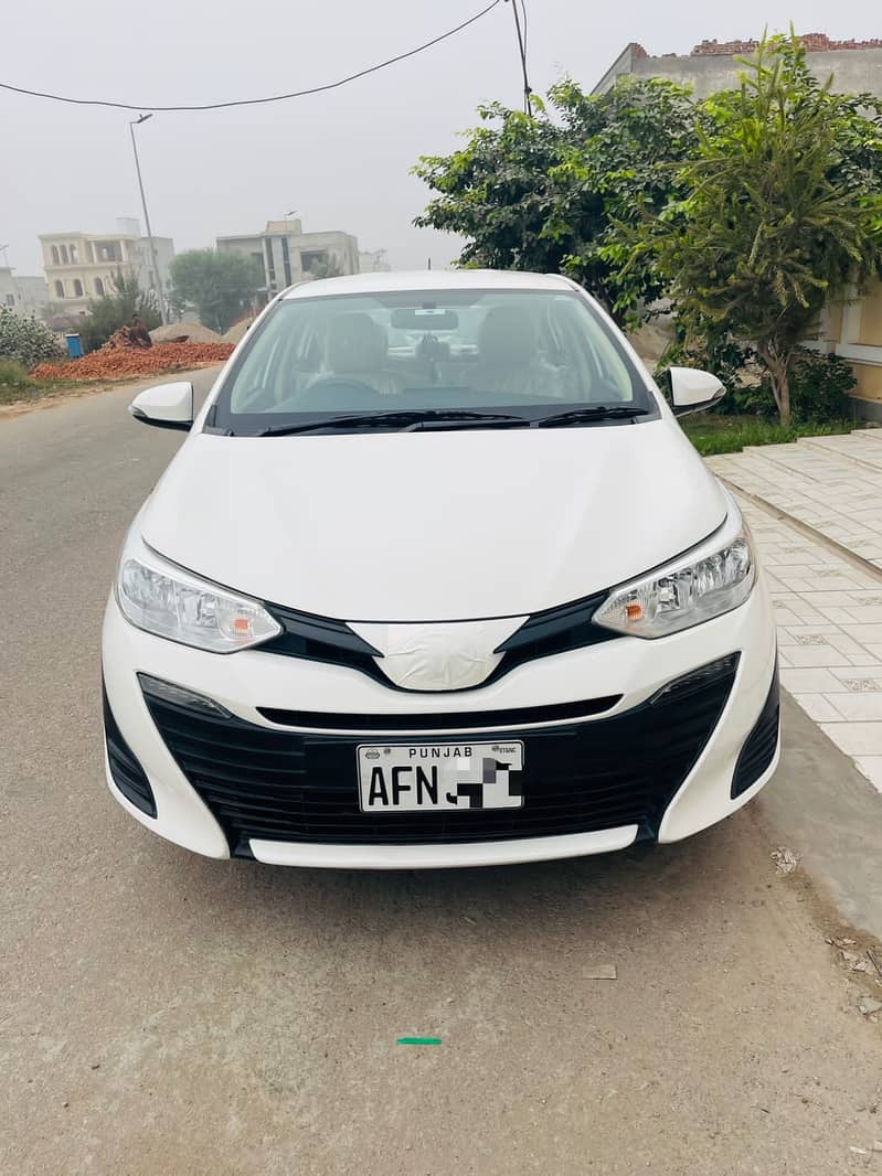 Toyota Yaris 2021 Total genuine 1st owner my name better cultus city 4