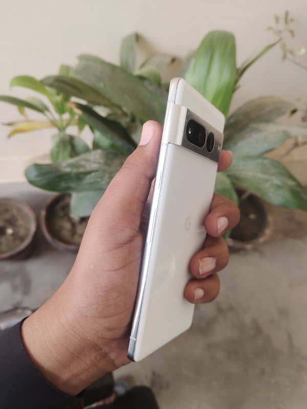 Google pixel 7 pro Non PTA 5