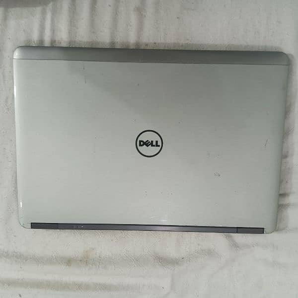 Core i5-4th || Silver Dell Latitude E7440 || 8gb Ram || 256gb SSD 0