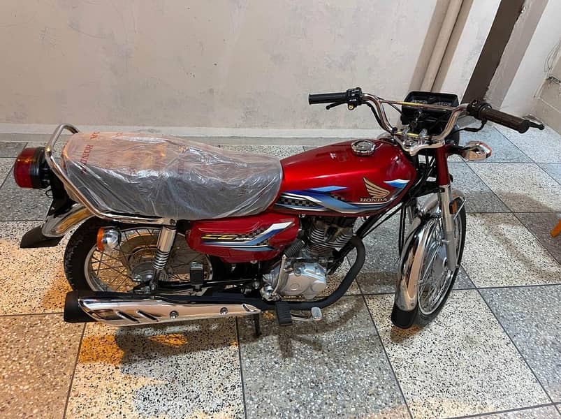 Honda cg 125 2024 zero meter condition first owner karachi number 0