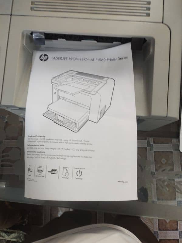 HP Laser Jet P1566 1