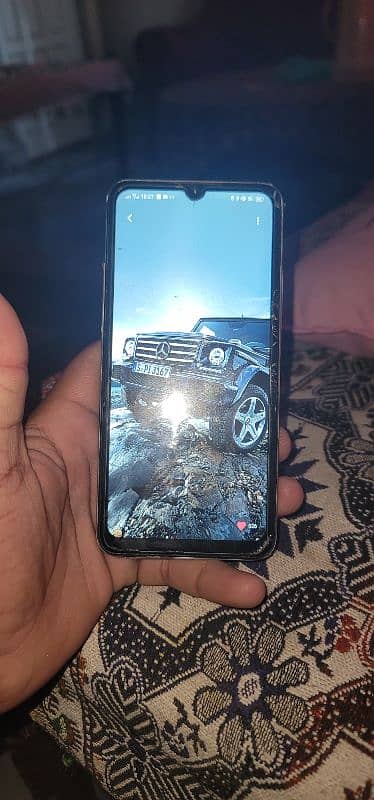 Vivo S1 4/128 urgent sale with box 0