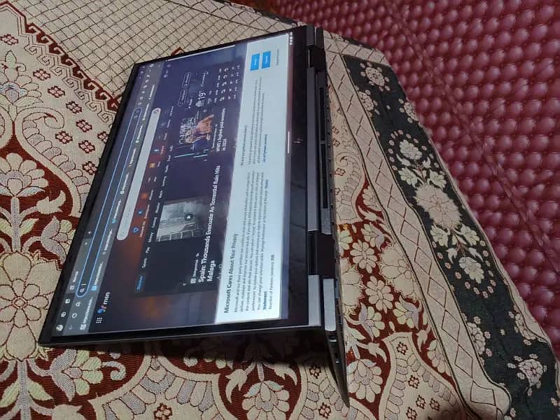 HP Envy x360 2 in 1 Ryzen 7533 12GB/1TB gaming Touch Screen 3