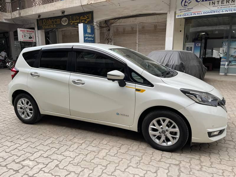 Nissan Note E Power 2019/2022 3