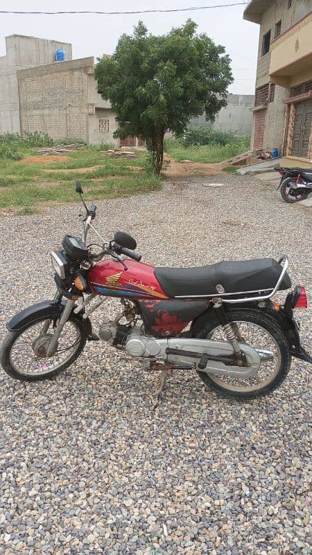 Honda CD70 3