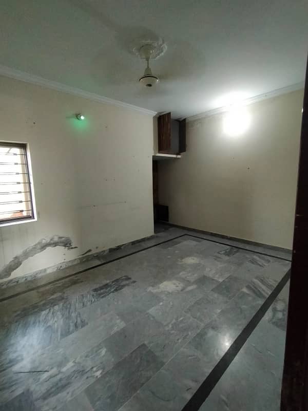 Urgent investor rate 5 Marla 2.5 story house for rent in ghauri town phase 3 isb 7