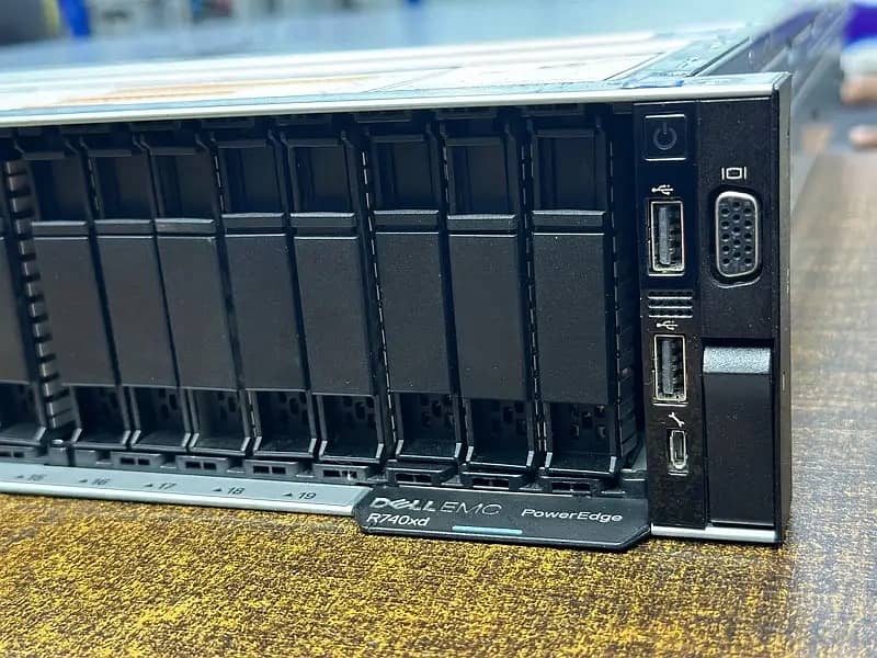 DELL POWER EDGE R740  server 5