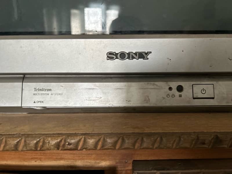 Sony Trinitron Tv 4