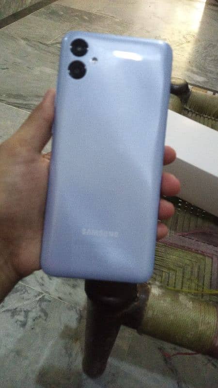 Samsung a04e 4