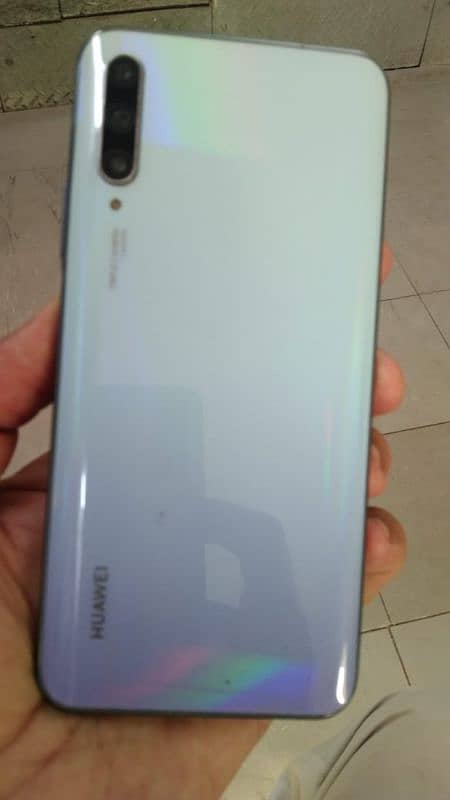 Huawei y9s 6/128 front camera fault only in Jaranwala 1