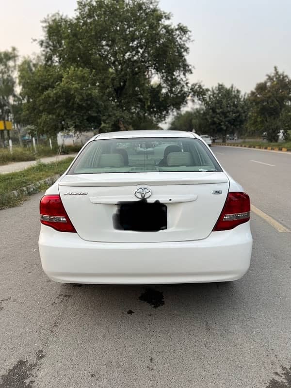 Toyota Corolla Axio 2007/ 2012 in out class condition for Sale in ISB 9