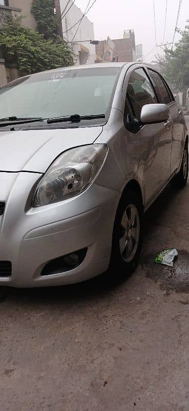 Toyota Vitz 2013 2