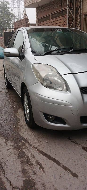 Toyota Vitz 2013 3