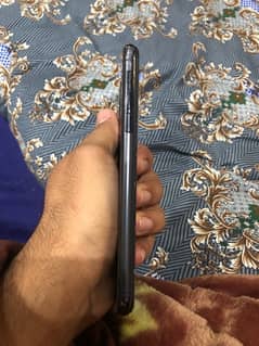 iPhone 11 pro max sim working