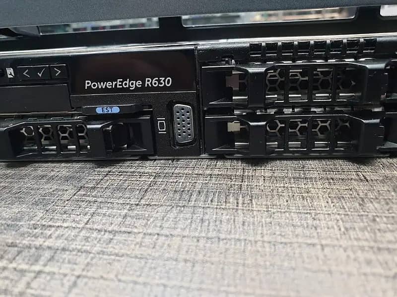 DELL POWER EDGE R630 7