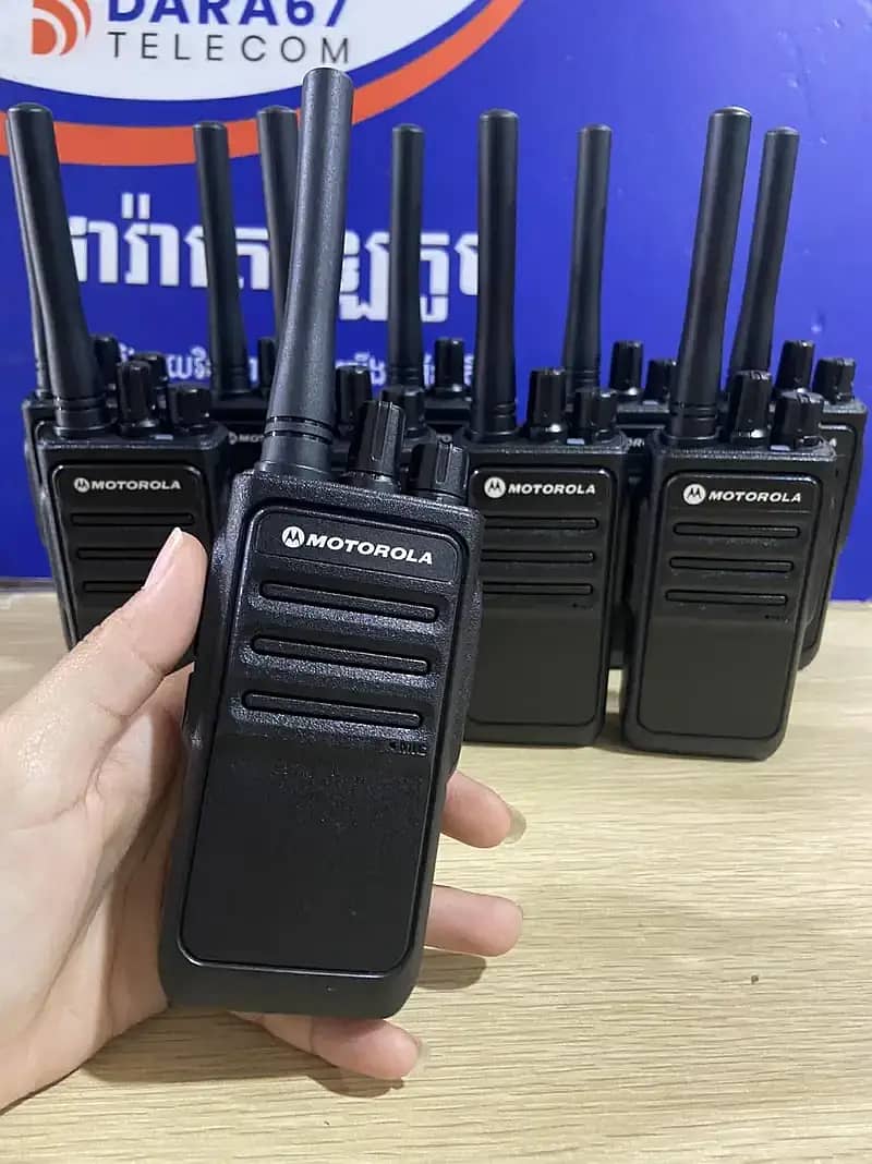 Motorola TC-999 walkie talkies 10Watt, Dual band radio pair long rang 1