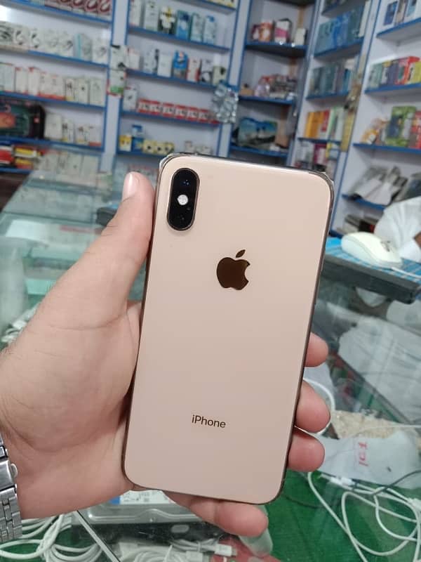 iPhone xs 64 0