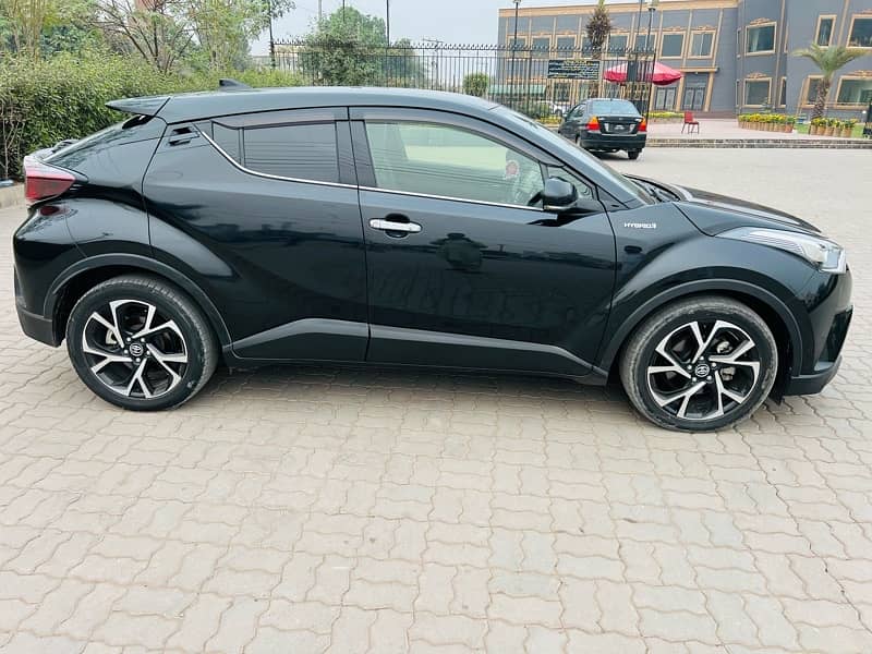 Toyota C-HR 2018/2024 8