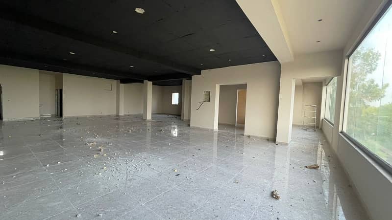 Beautiful Hall Available For Rent 14