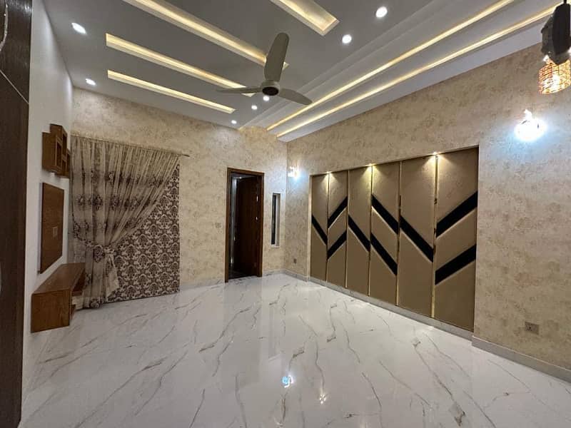 10 Marla Luxury Designer House For Sale In Bahria Town Lahore 17