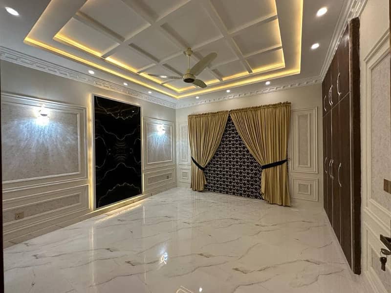 10 Marla Luxury Designer House For Sale In Bahria Town Lahore 18