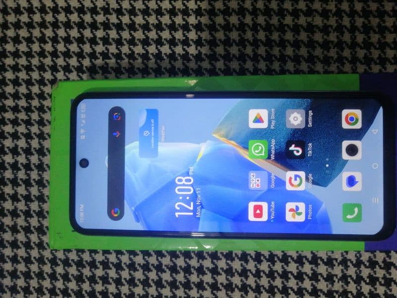 Infinix Hot 30 play 4+4 /64 2