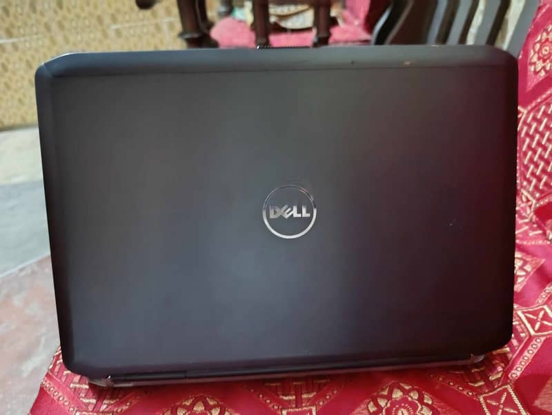 Dell laptop latitude e5430 8gb ram good condition mai hai 6