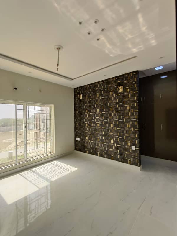 5 MARLA BRAND NEW FOR SALE IN PARK VIEW CITY LAHORE 12