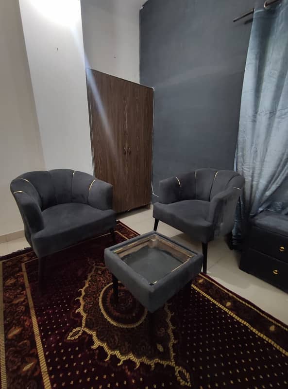 Per day flats studio full furniched apartment available for rent 8