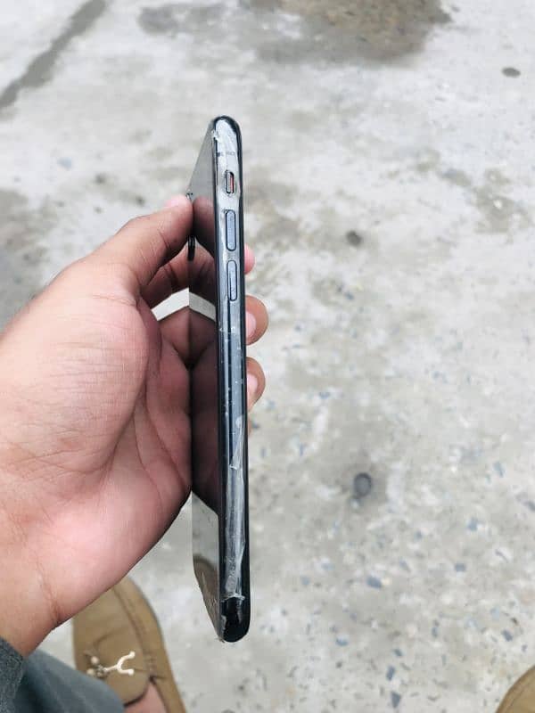 Iphone x 64 PTA Approve 3