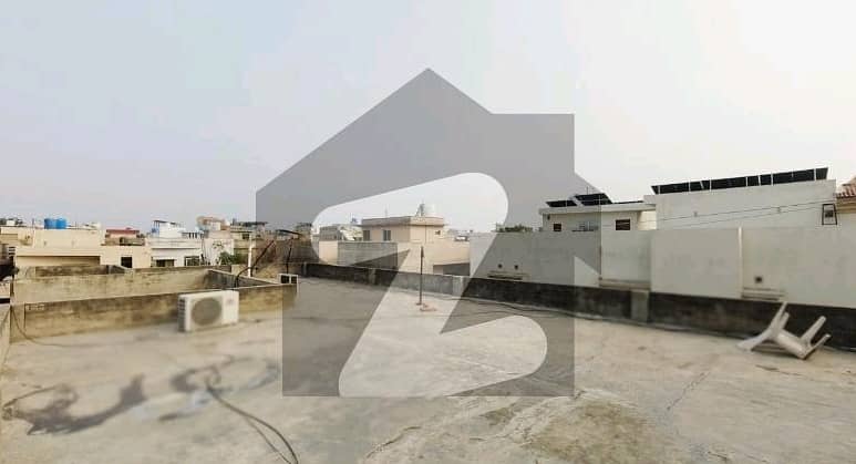 Prime Location House Sized 14 Marla Is Available For Sale In Punjab Small Industries Colony - Block E 6