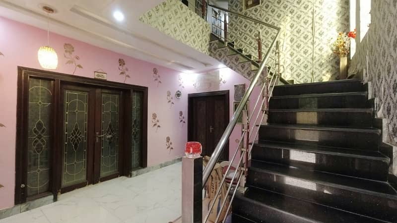 Prime Location House Sized 14 Marla Is Available For Sale In Punjab Small Industries Colony - Block E 19