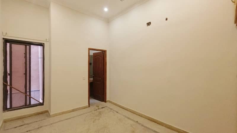 A Prime Location 7 Marla House Is Up For Grabs In Punjab Small Industries Colony 12