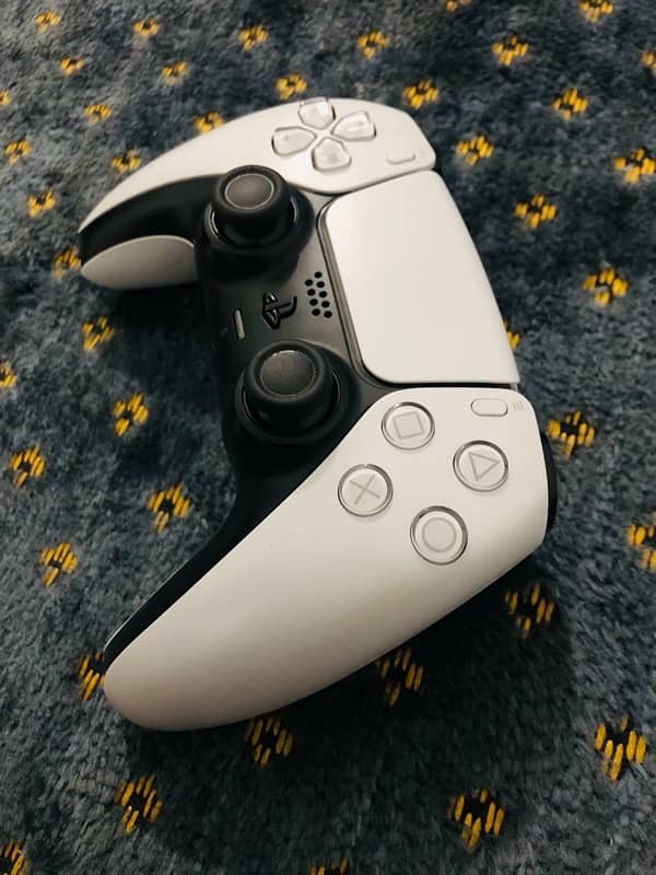 PS5 with two original controllers 8