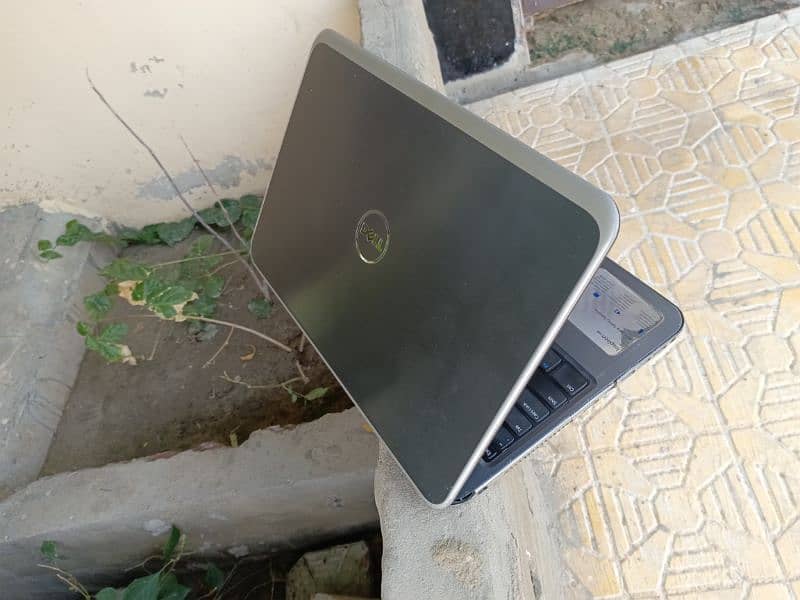 DELL Inspiron 15R (i5) 3rd Generation 6