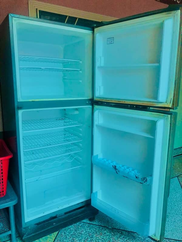 Haier medium size fridge 1