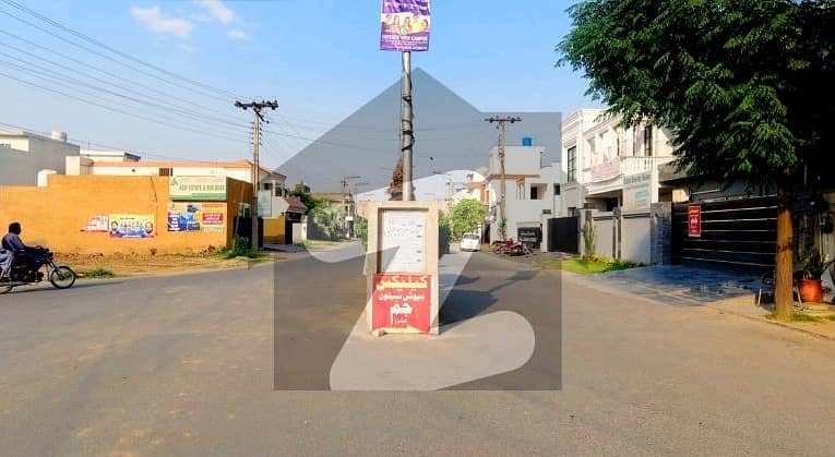 Reasonably-Priced 7 Marla House In Punjab Small Industries Colony 2