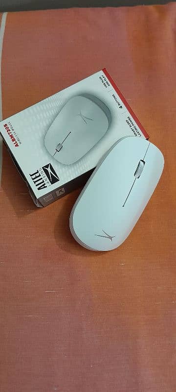 BRANDED WIRELESS MOUSE 0