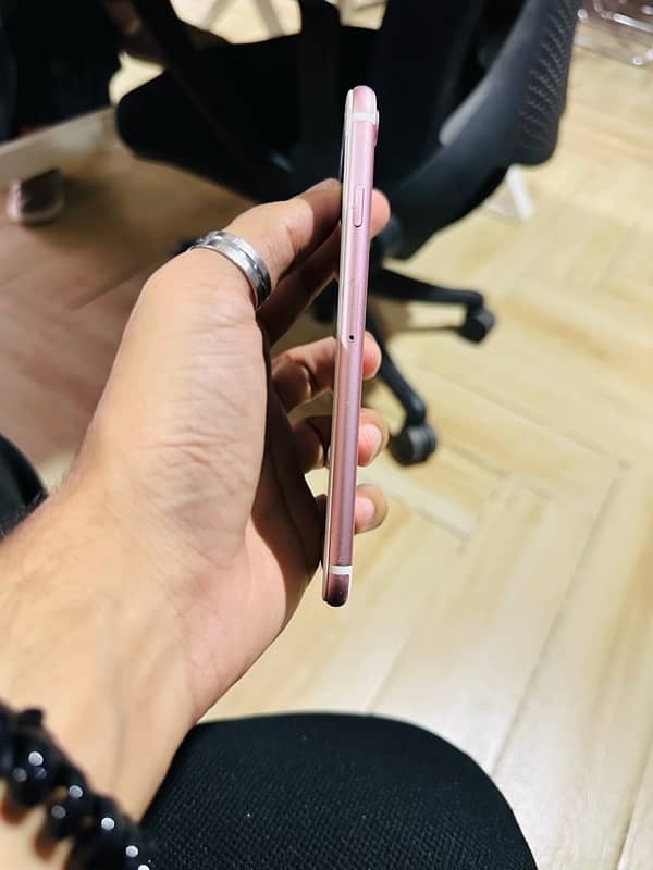 iphone 7 32gb pta approved 1