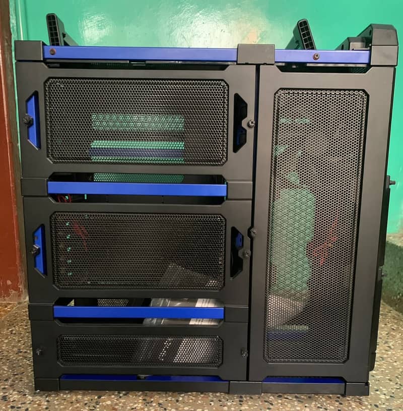 Gaming PC Casing 4 fan stall blue light aswell 0