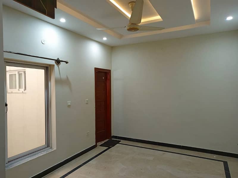 7 Marla Upper portion for rent in G-16/4 Islamabad 7