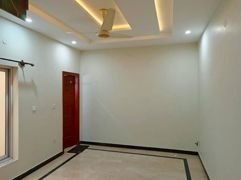 7 Marla Upper portion for rent in G-16/4 Islamabad 8