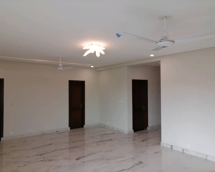 Best Options For Flat Is Available For rent In Askari 11 - Sector D 0