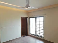 Flat Of 10 Marla Is Available For rent 0