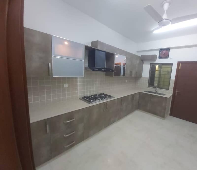 Flat For rent Situated In Askari 11 - Sector D 22