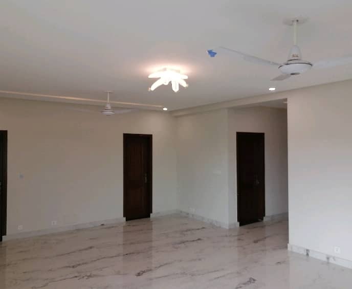 Ideal Flat For rent In Askari 11 - Sector D 0